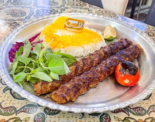 イラン料理（ペルシャ料理）_クビデ・キャバーブ 